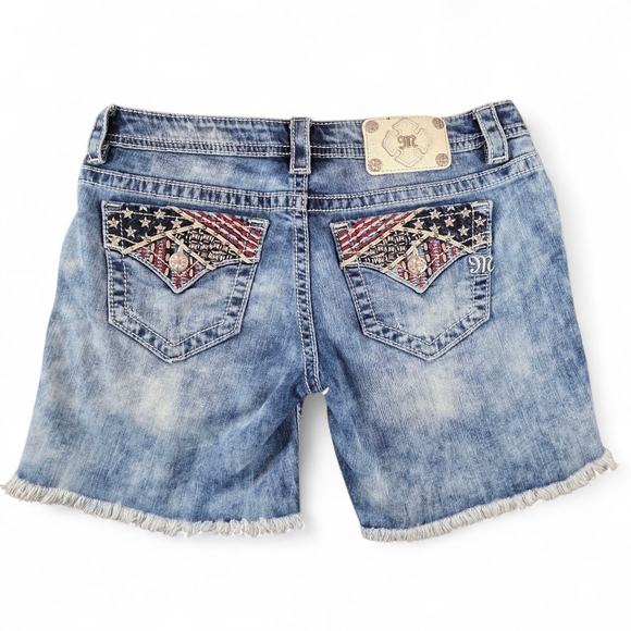 Miss Me Americana Embellished Studded Embroidered Denim Shorts Women’s Size 30 - Picture 1 of 8